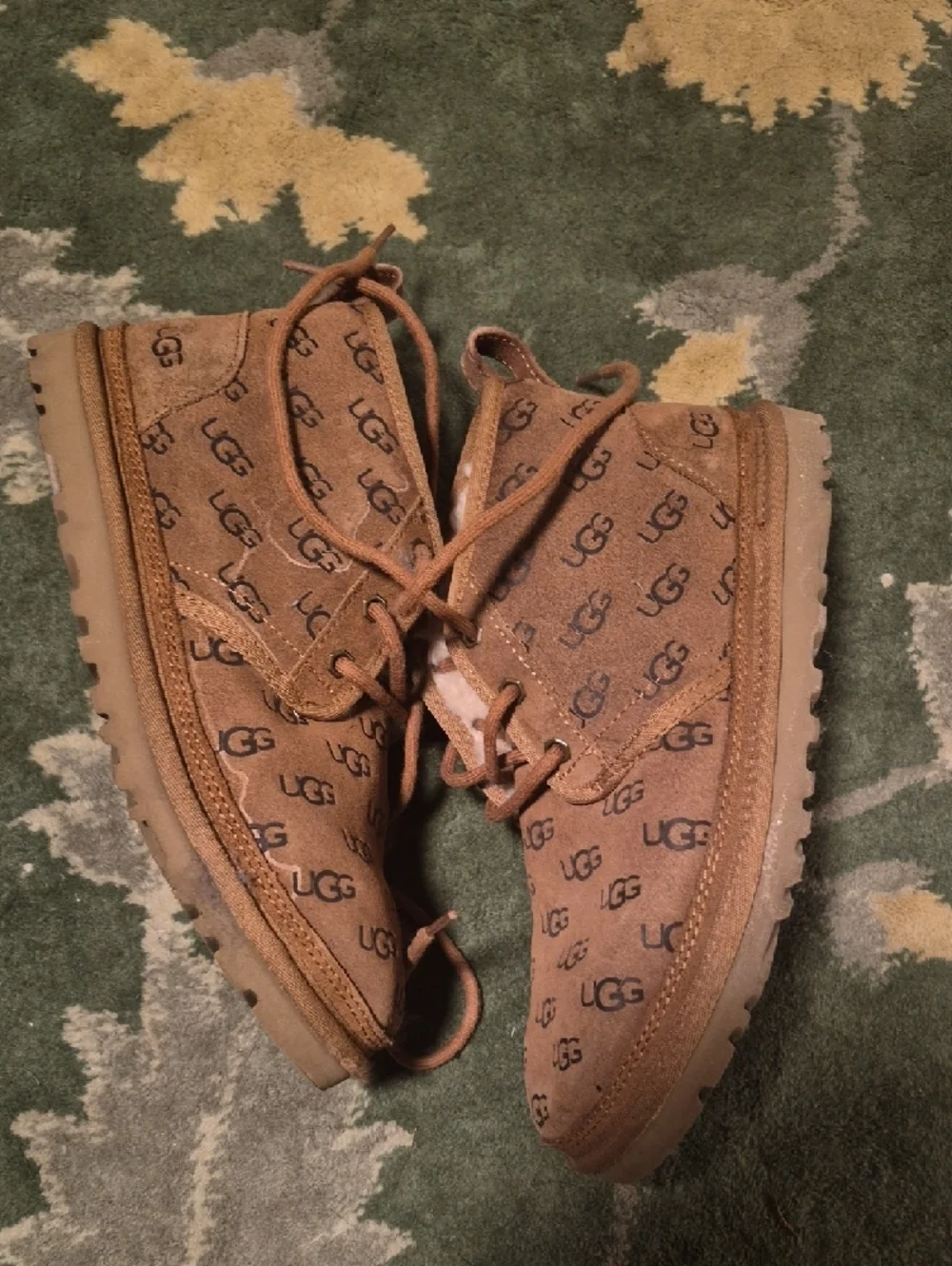 UGG Kids Chestnut Suede Logo Ankle Boots
